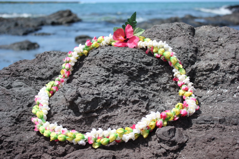 Pikake/Rosebud Twirl Pink & Yellow 18" - Hawaiian Silk Leis Pikake/Rosebud Twirl Pink & Yellow 18" - Hawaiian Silk Leis
